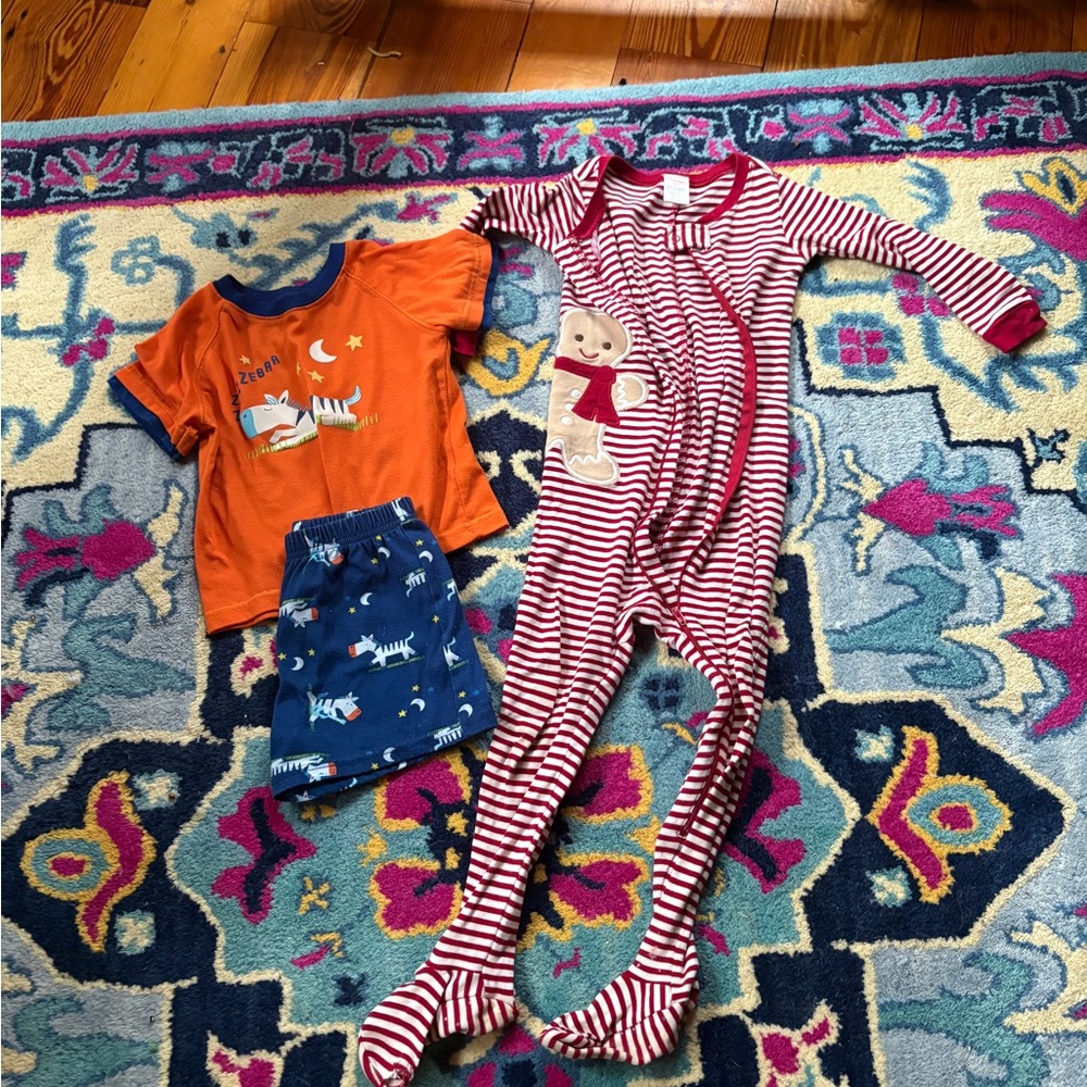 Striped Red Footed Pajamas - Kids One Piece bundle lot Carter’s Gymboree 3T